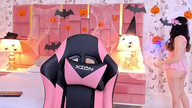 ArianaFranco online show from October 2025 02:29:01 PM