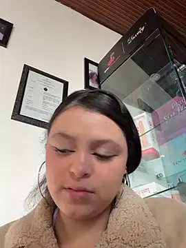 Cute Angell  online show from October 2025 01:34:02 PM