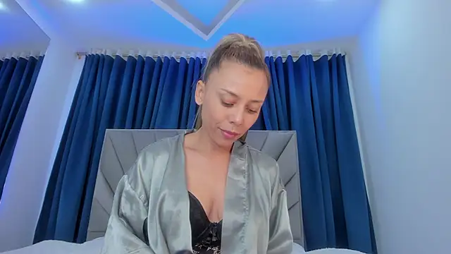 Dakotacarvajal online show from February 2025 03:26:02 PM