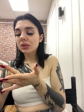 MaeveMoon online show from October 2025 04:14:01 AM