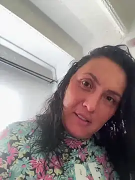 dulce valeriaa online show from February 2025 02:50:02 PM