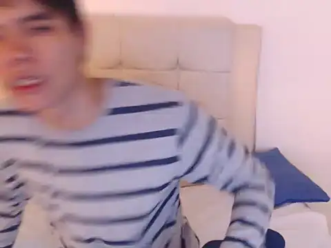 Snapshot of charles_blaze chatting on February 2025 08:31:02 PM charles blaze online show from February 2025 08:31:02 PM