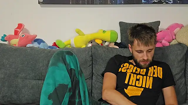 ademandjulia online show from September 2025 08:24:01 PM