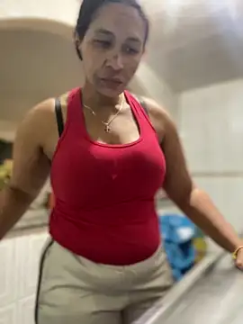 Carola-Ross online show from November 2025 05:24:02 PM