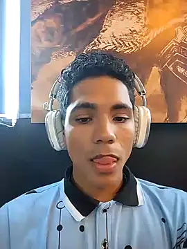BrawnLove02 online show from February 2025 11:20:01 PM