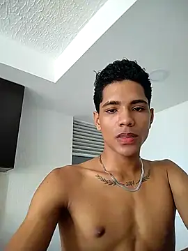 BrawnLove02 online show from February 2025 04:57:01 PM