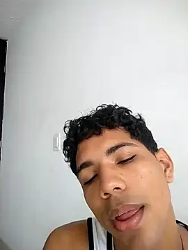 BrawnLove02 online show from March 2025 04:13:02 PM