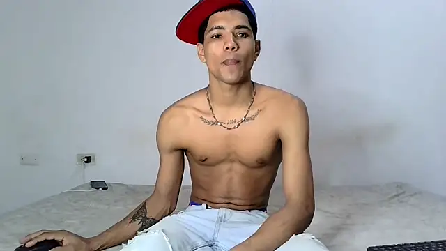 BrawnLove02 online show from September 2025 08:38:01 AM