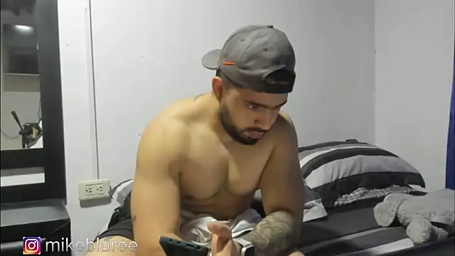 mikeblaree online show from November 2025 03:36:01 PM