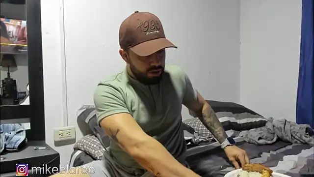 mikeblaree online show from November 2025 04:30:01 PM