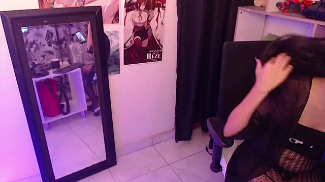 Stefany Lovers online show from March 2025 07:10:02 PM