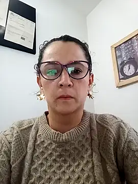 Alanna 11 online show from February 2025 10:39:01 PM