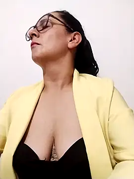 Alanna 11 online show from February 2025 12:54:02 AM