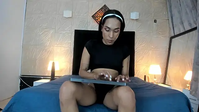 Snapshot of ChanelleJohnson_ chatting on October 2025 06:28:02 PM ChanelleJohnson online show from October 2025 06:28:02 PM