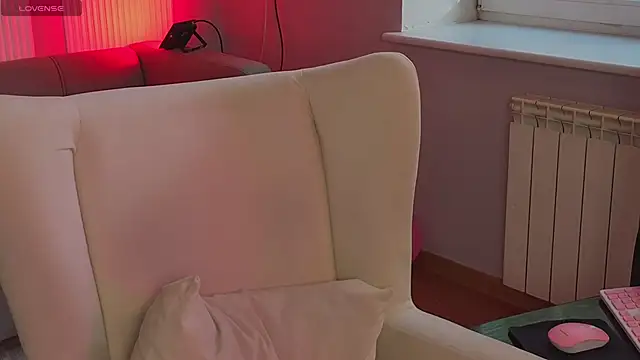 Snapshot of JoYung chatting on September 2025 04:17:02 AM JoYung online show from September 2025 04:17:02 AM