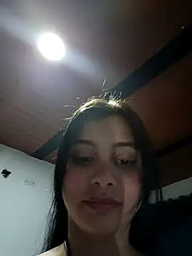 Snapshot of CHLOE_ISABELL chatting on November 2025 03:48:01 AM CHLOE ISABELL online show from November 2025 03:48:01 AM