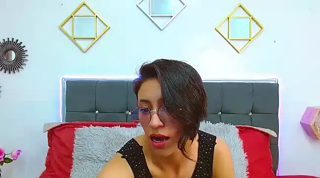julieth garcia 1 online show from February 2025 07:35:01 PM
