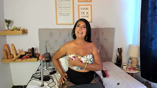 Jackiehmilf52 online show from March 2025 12:39:02 PM