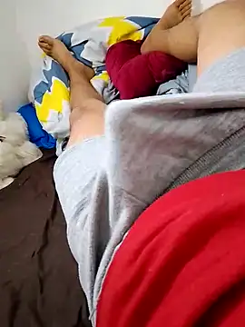 OutsizedPistol online show from September 2025 12:53:01 PM