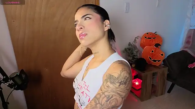 Snapshot of Maryybellax chatting on October 2025 09:27:02 PM Maryybellax online show from October 2025 09:27:02 PM