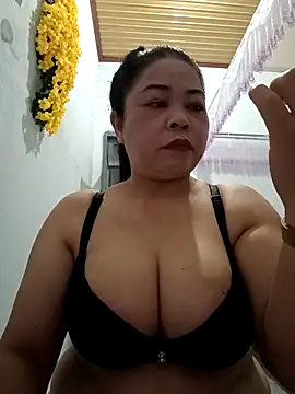 Baby-bigtits2024 online show from February 2025 10:36:02 PM