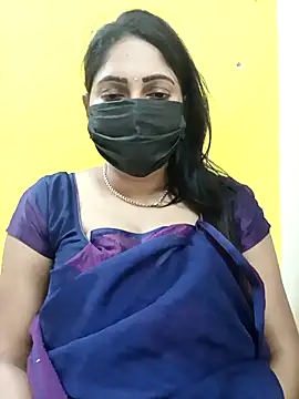 Snapshot of Thamarai28 chatting on February 2025 01:10:02 PM Thamarai28 online show from February 2025 01:10:02 PM