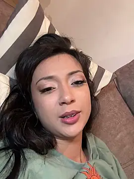 Snapshot of Bella_Morrison chatting on March 2025 01:58:02 AM Bella Morrison online show from March 2025 01:58:02 AM