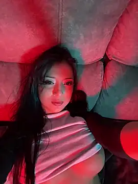 Snapshot of Bella_Morrison chatting on March 2025 01:30:02 AM Bella Morrison online show from March 2025 01:30:02 AM