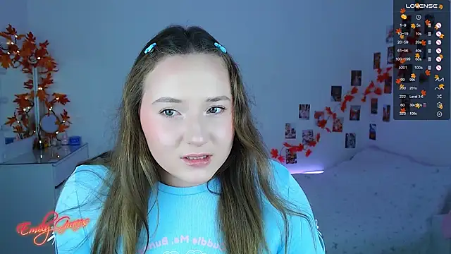 Snapshot of EmilyxxGraces chatting on October 2025 10:43:02 PM EmilyxxGraces online show from October 2025 10:43:02 PM