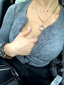 Snapshot of DeboraXporn chatting on November 2025 06:34:02 AM DeboraXporn online show from November 2025 06:34:02 AM