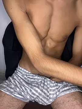 Snapshot of Hamza-Maroki chatting on October 2025 09:31:01 PM Hamza-Maroki online show from October 2025 09:31:01 PM