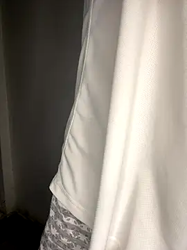 Snapshot of Hamza-Maroki chatting on November 2025 09:36:01 PM Hamza-Maroki online show from November 2025 09:36:01 PM