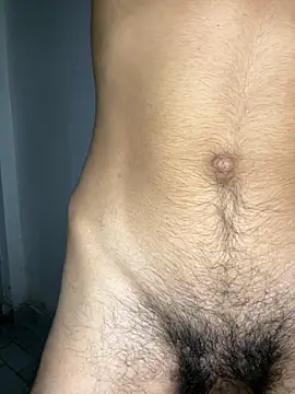 Snapshot of Hamza-Maroki chatting on November 2025 09:36:02 PM Hamza-Maroki online show from November 2025 09:36:02 PM