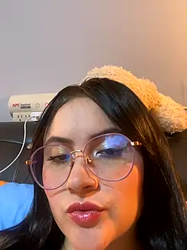 Snapshot of ValentinaOrtiz3 chatting on October 2025 02:22:02 AM ValentinaOrtiz3 online show from October 2025 02:22:02 AM