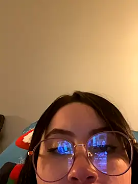 Snapshot of ValentinaOrtiz3 chatting on October 2025 12:44:02 AM ValentinaOrtiz3 online show from October 2025 12:44:02 AM