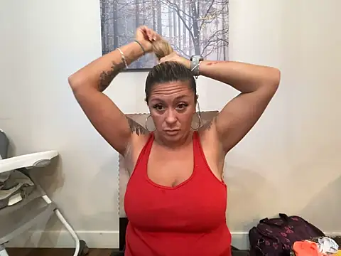 Snapshot of bossyroxy84 chatting on October 2025 11:16:02 PM bossyroxy84 online show from October 2025 11:16:02 PM