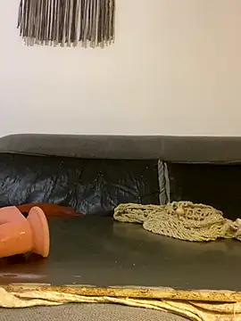 Snapshot of BRUNEETBARBU chatting on October 2025 12:21:02 AM BRUNEETBARBU online show from October 2025 12:21:02 AM