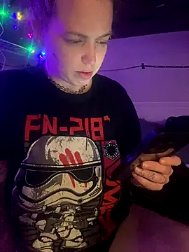 Snapshot of favoritestepsis chatting on September 2025 12:45:02 AM favoritestepsis online show from September 2025 12:45:02 AM