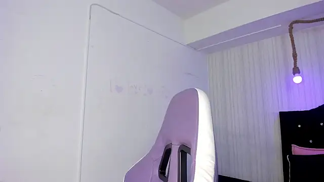 nicky angel1 online show from October 2025 06:37:01 PM