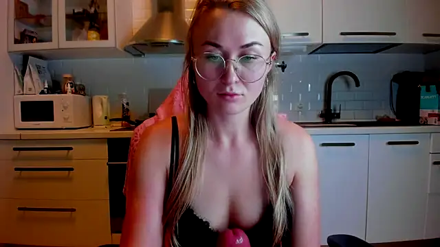 your Goddess Eva online show from October 2025 05:50:02 PM