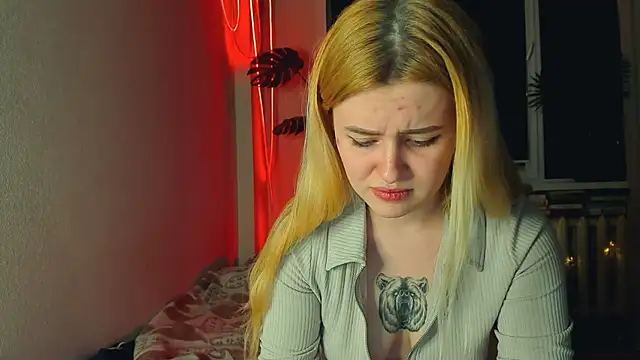 Snapshot of Alexa_Pirs chatting on March 2025 08:03:02 PM Alexa Pirs online show from March 2025 08:03:02 PM