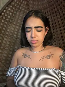 Snapshot of Scarlett-LS chatting on September 2025 04:39:02 AM Scarlett-LS online show from September 2025 04:39:02 AM