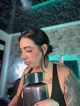 Snapshot of Scarlett-LS chatting on November 2025 04:10:02 AM Scarlett-LS online show from November 2025 04:10:02 AM