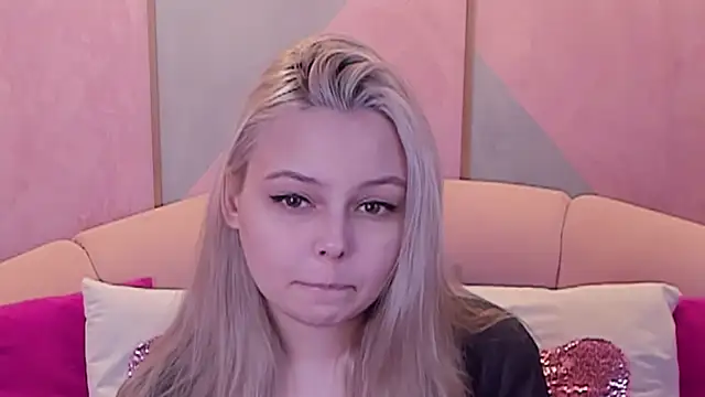 CLAIRE VOGT online show from February 2025 06:06:01 AM