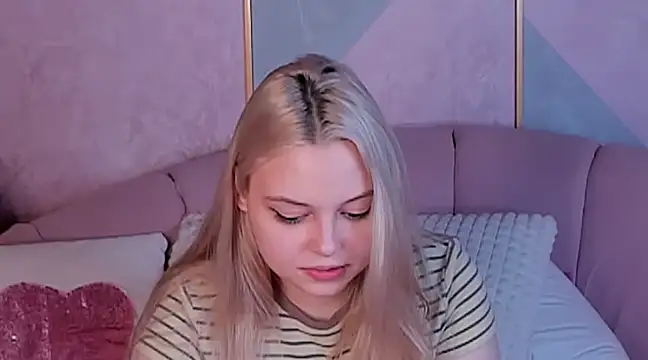 CLAIRE VOGT online show from February 2025 05:25:02 PM