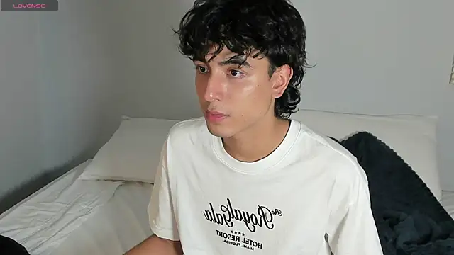 Snapshot of salvatore_montt chatting on February 2025 02:56:02 AM salvatore montt online show from February 2025 02:56:02 AM