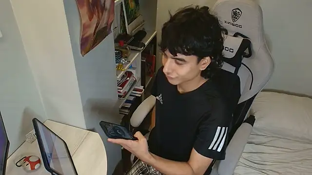 Snapshot of salvatore_montt chatting on October 2025 03:51:02 AM salvatore montt online show from October 2025 03:51:02 AM