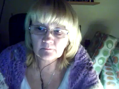 Snapshot of Violet5364 chatting on February 2025 11:12:02 PM Violet5364 online show from February 2025 11:12:02 PM