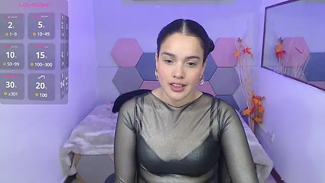 Lana Pearce online show from March 2025 12:44:02 PM