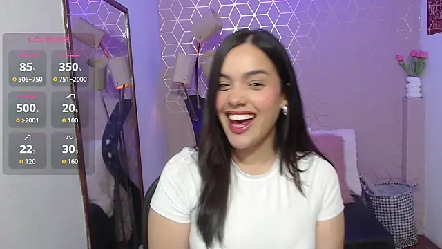 Lana Pearce online show from October 2025 04:05:01 PM